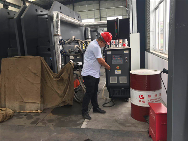 電加熱導(dǎo)熱油爐安全使用，脫水排氣很重要！
