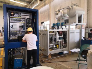 為什么電加熱導(dǎo)熱油爐首先運(yùn)行泵浦？